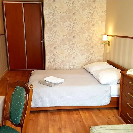 Δωμάτια σε οικογενειακή κατοικία Bri *